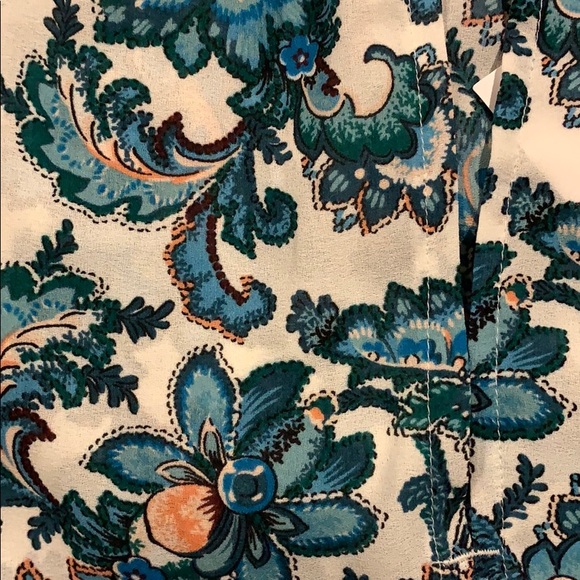 NWT Loft by Ann Taylor ladies spring blouse size S - Picture 3 of 5